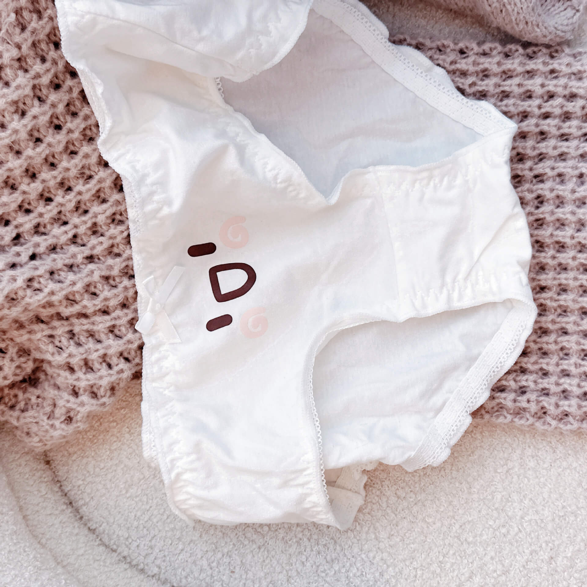 Cute Kaomoji Panties for Trans Women detail image 7